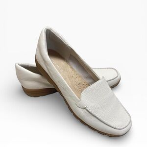 White Leather Slip-On Loafers 8W Minimalist Comfort-Core Everyday